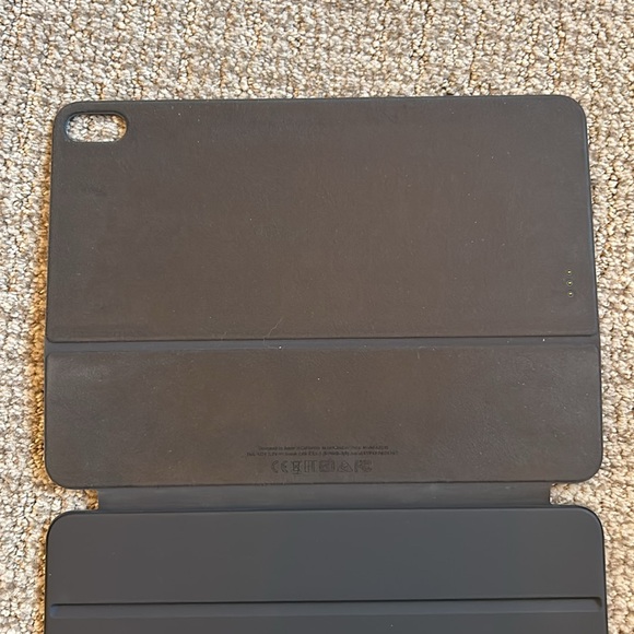 Apple iPad Wireless Keyboard for iPad Pro 11” - A2038 - Picture 3 of 6